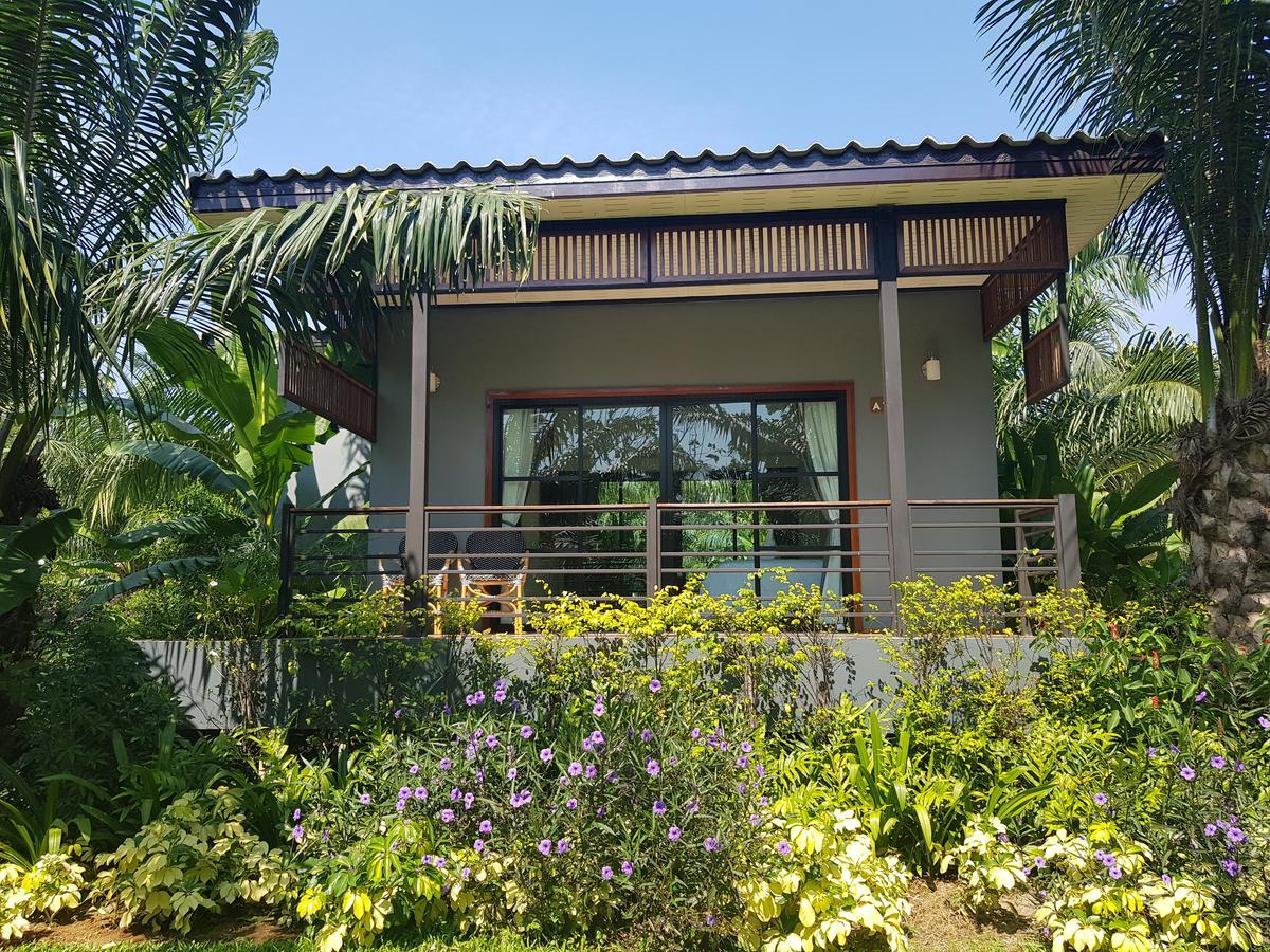 Palm Pran Resort Pran Buri